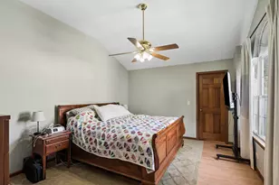 36143 N Springbrook Ln, Gurnee, IL 60031 - Photo 15