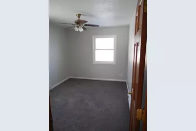 614 Cushing Street, Dixon, IL 61021 - Photo 9