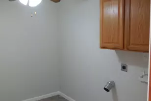 614 Cushing St, Dixon, IL 61021 - Photo 5