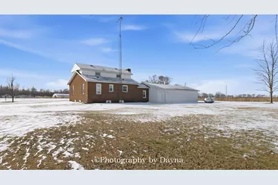 6045 E 2250S Road, Saint Anne, IL 60964 - Photo 27