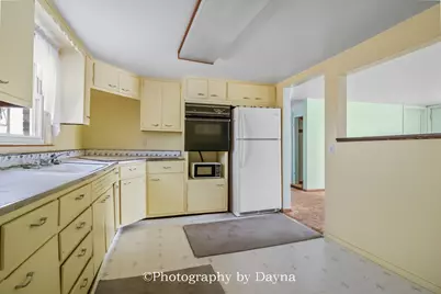 6045 E 2250S Road, Saint Anne, IL 60964 - Photo 5