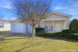 509 Balmoral Ct, Grayslake, IL 60030 - Photo 1