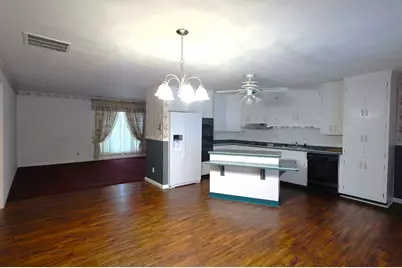 220 Bruce Court, Centralia, IL 62801 - Photo 5