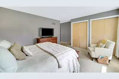 399 Knollwood Court, Palatine, IL 60067 - Photo 15