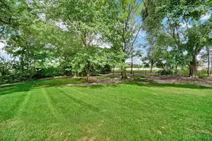 399 Knollwood Ct, Palatine, IL 60067 - Photo 23