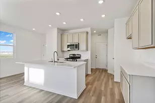 306 Kingsport Dr, South Elgin, IL 60177 - Photo 11