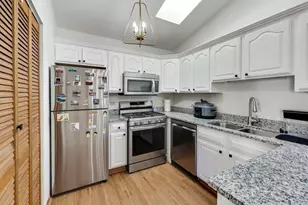 7414 Canterbury Pl, Downers Grove, IL 60516 - Photo 13