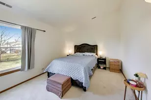 7414 Canterbury Pl, Downers Grove, IL 60516 - Photo 15