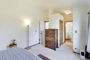 7414 Canterbury Pl, Downers Grove, IL 60516 - Photo 17