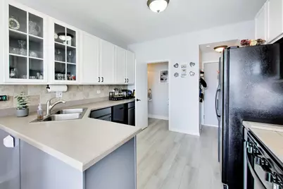 1961 Cobblestone Drive, Carpentersville, IL 60110 - Photo 7