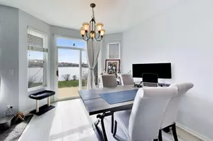 1961 Cobblestone Dr, Carpentersville, IL 60110 - Photo 11