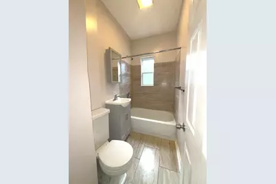 [Address not provided], Chicago, IL 60617 - Photo 5