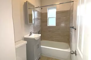 [Address not provided], Chicago, IL 60617 - Photo 5