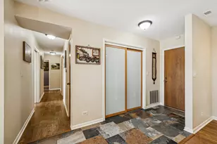 300 E Dundee Rd, Buffalo Grove, IL 60089 - Photo 5