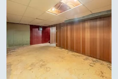 901 Garfield Drive, Rochelle, IL 61068 - Photo 11