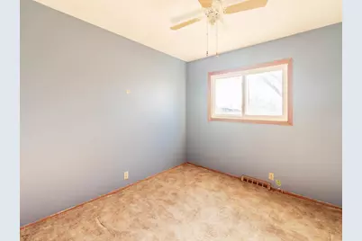 901 Garfield Drive, Rochelle, IL 61068 - Photo 7