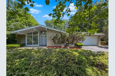 6363 S Keokuk Road, Indian Head Park, IL 60525 - Photo 1