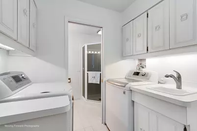 6363 S Keokuk Road, Indian Head Park, IL 60525 - Photo 15