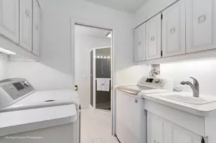 6363 S Keokuk Rd, Indian Head Park, IL 60525 - Photo 15