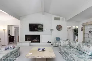6363 S Keokuk Rd, Indian Head Park, IL 60525 - Photo 5