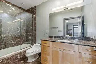 120 W Oak St, Chicago, IL 60610 - Photo 9