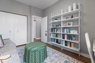 2342 W Bloomingdale Ave, Chicago, IL 60647 - Photo 15