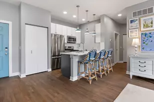 2342 W Bloomingdale Ave, Chicago, IL 60647 - Photo 3