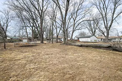 2347 Hawthorne Court, Bettendorf, IA 52722 - Photo 31