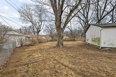 2347 Hawthorne Court, Bettendorf, IA 52722 - Photo 27