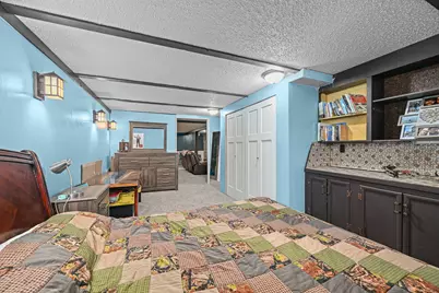 2347 Hawthorne Court, Bettendorf, IA 52722 - Photo 21