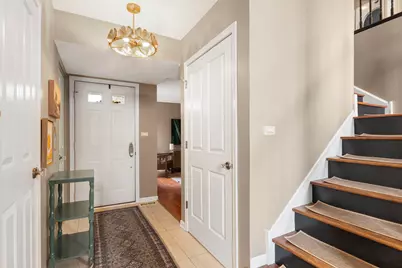 [Address not provided], Warrenville, IL 60555 - Photo 5