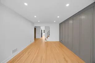 5525 S Moody Ave, Chicago, IL 60638 - Photo 5