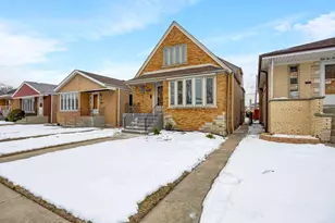 5525 S Moody Ave, Chicago, IL 60638 - Photo 1