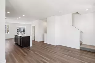 557 Yosemite Wy, Mundelein, IL 60060 - Photo 11