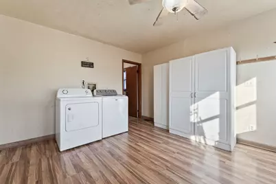 109 E Cherokee Avenue, Shabbona, IL 60550 - Photo 11