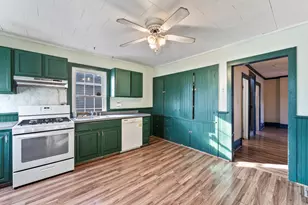 109 E Cherokee Ave, Shabbona, IL 60550 - Photo 7