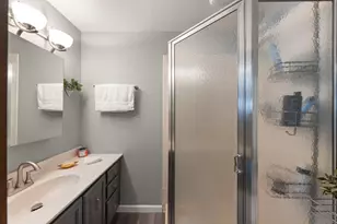 820 Sudbury Ct, Schaumburg, IL 60193 - Photo 19