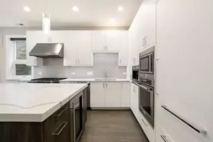 1448 W Erie St, Chicago, IL 60642 - Photo 7