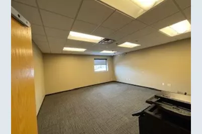 121 W Lincoln Highway, Dekalb, IL 60115 - Photo 7