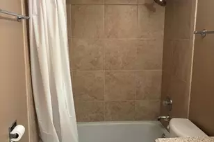 6323 W 64th Pl, Chicago, IL 60638 - Photo 11