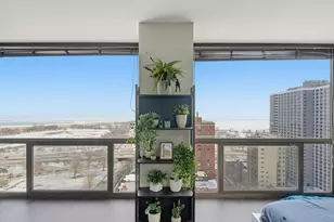 4343 N Clarendon Ave, Chicago, IL 60613 - Photo 11