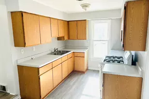 219 Osage St, Wauconda, IL 60084 - Photo 7