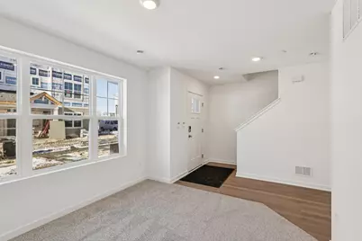 555 Yosemite Way, Mundelein, IL 60060 - Photo 3