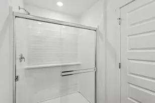 555 Yosemite Wy, Mundelein, IL 60060 - Photo 13