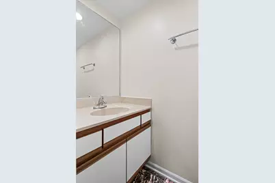 1725 Pickwick Lane, Glenview, IL 60026 - Photo 5