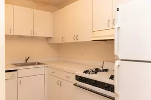 622 W Wellington Ave, Chicago, IL 60657 - Photo 3