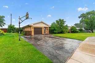 495 8th St, Chicago Heights, IL 60411 - Photo 31