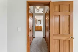 7 Crescent Ct, Streamwood, IL 60107 - Photo 13