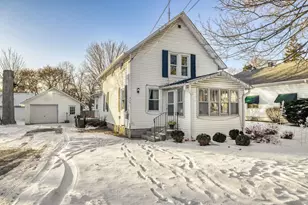 414 S State St, Hampshire, IL 60140 - Photo 1