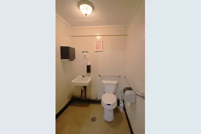 204 S Main Street, Iuka, IL 62849 - Photo 13